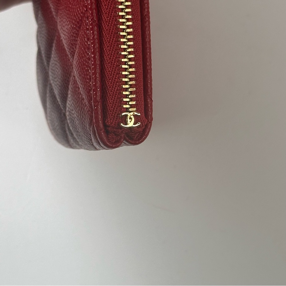 Caviar Quilted Small Cosmetic Case Red - Picture 11 of 14